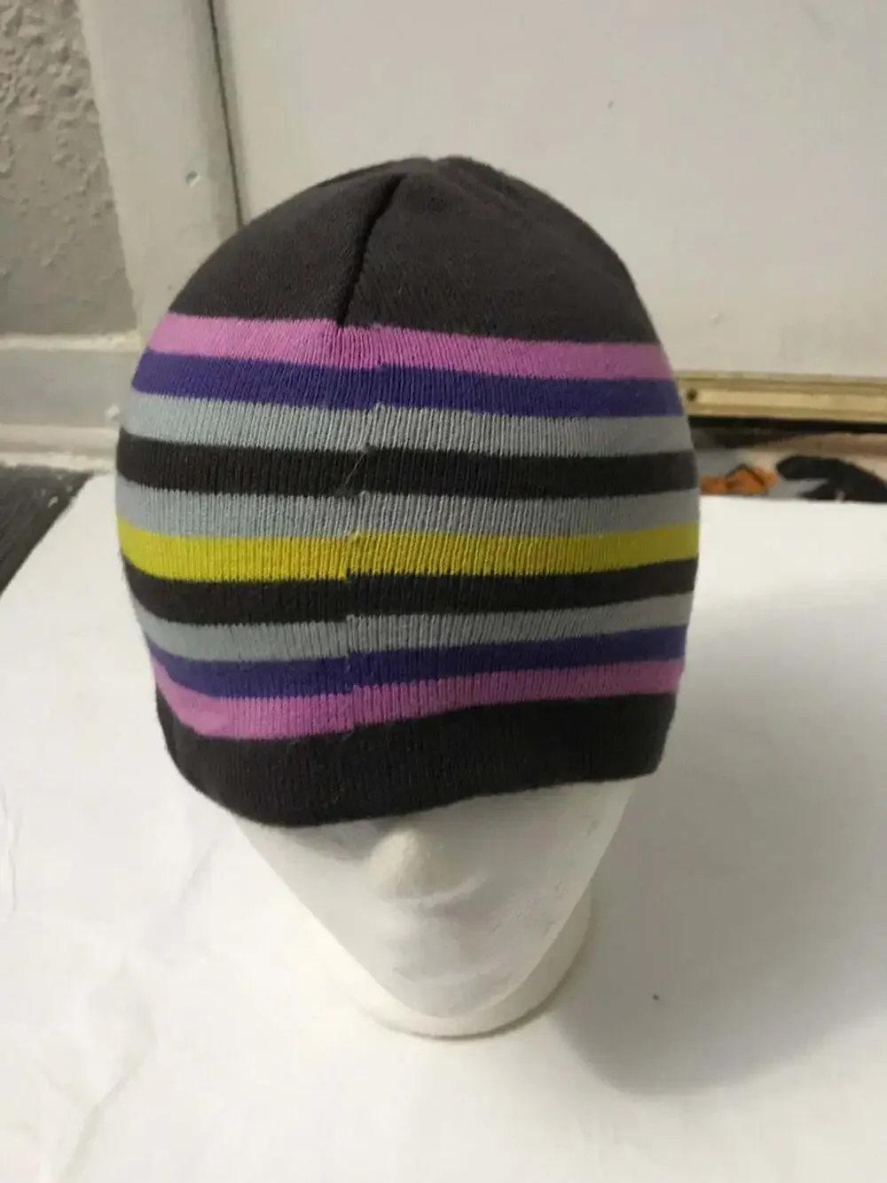 Multicolor Striped Beanie Hat O/S Winter Boho Casual Classic Normcore Streetwear